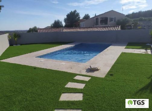 Sisteron pose de gazon synthétique